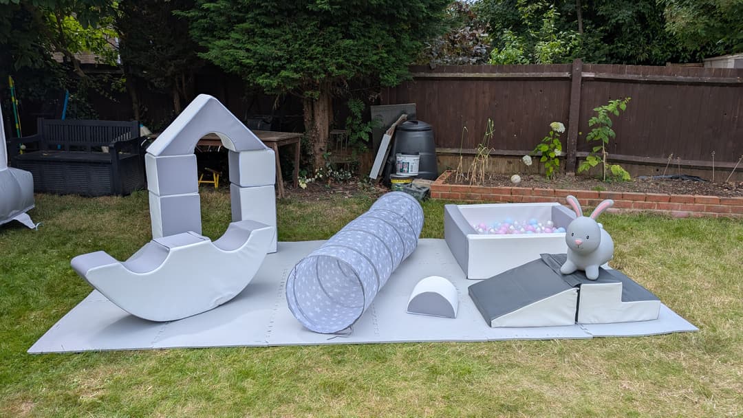 The Ultimate Party Experience - Softplay and Bouncy Castle hire - image 4